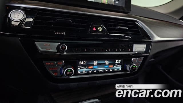 BMW 5시리즈 (G30) Luxury, 2023 18