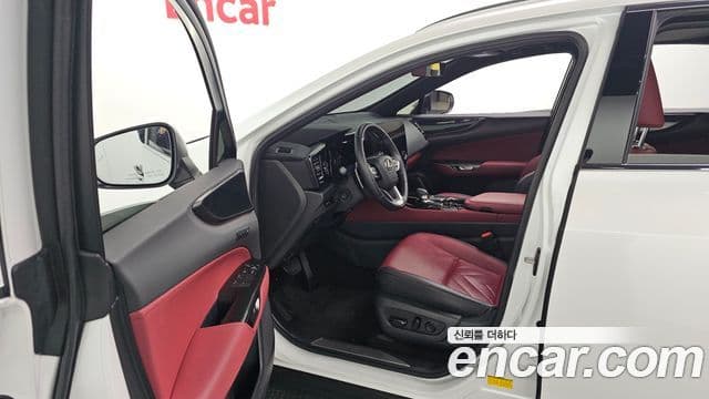 Lexus NX350h 2세대 Premium, 2025 10