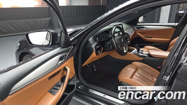 BMW 5시리즈 (G30) 520d M Sport, 2017 10