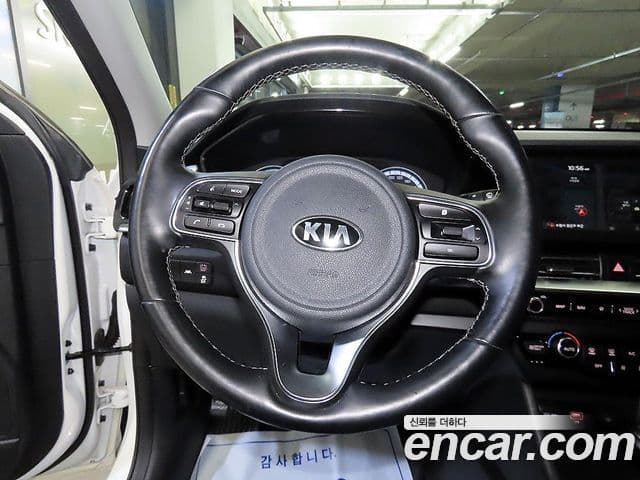 Kia The / новый New Niro Prestige, 2020 8