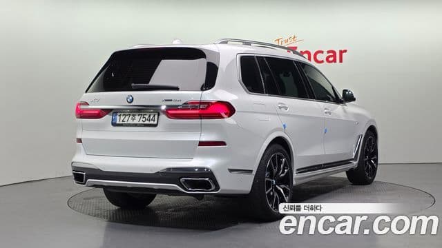 BMW X7 (G07) xDrive 40i M Sport 6인승, 2021 2