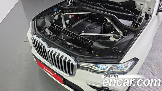BMW X7 (G07) xDrive 40i M Sport 6인승, 2021 6