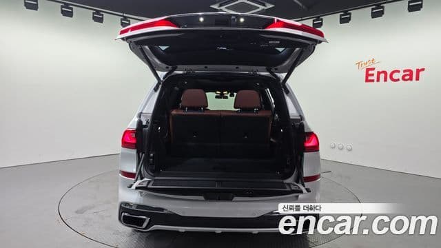 BMW X7 (G07) xDrive 40i M Sport 6인승, 2021 20