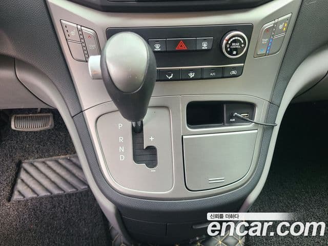 Hyundai Grand Starex кемпер, 2017 9