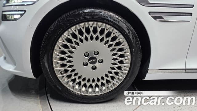 Genesis G80 (RG3) бензин 2.5 турбо AWD, 2026 все фото