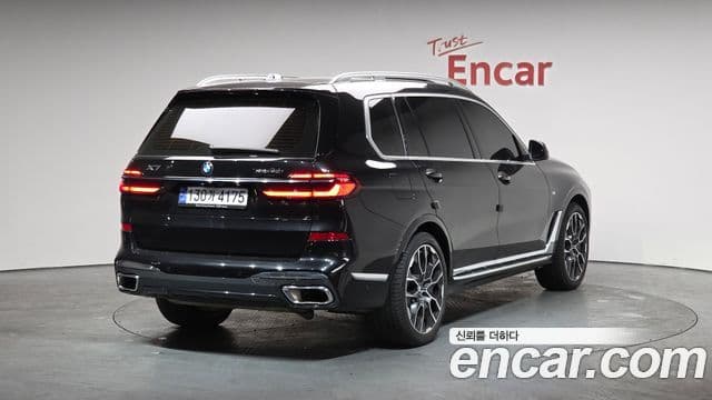 BMW X7 (G07) xDrive 40i M Sport 6인승, 2024 2