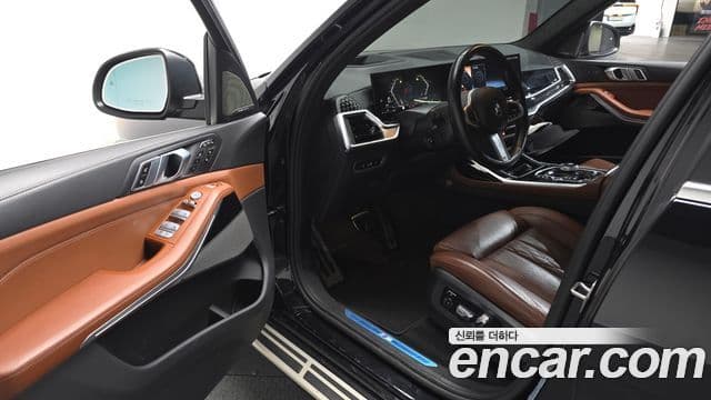 BMW X7 (G07) xDrive 40i M Sport 6인승, 2024 10