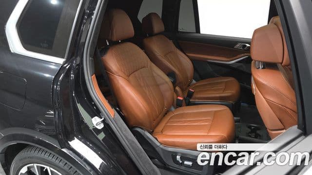 BMW X7 (G07) xDrive 40i M Sport 6인승, 2024 11
