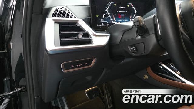 BMW X7 (G07) xDrive 40i M Sport 6인승, 2024 13