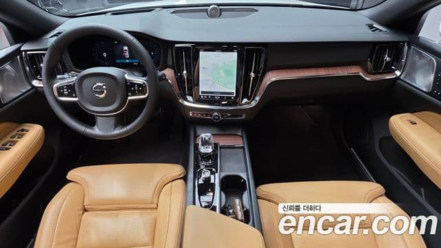 Volvo V60 Cross Country 2세대 B5 Ultimate AWD, 2024 7