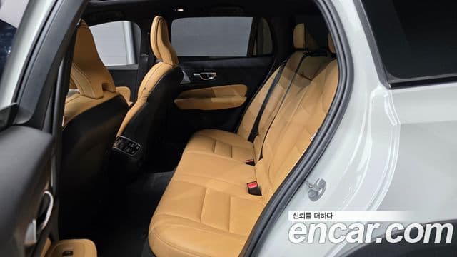 Volvo V60 Cross Country 2세대 B5 Ultimate AWD, 2024 12