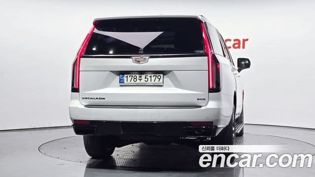 Cadillac Escalade 5세대 Sport Platinum, 2022 4
