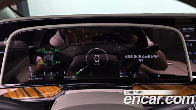 Cadillac Escalade 5세대 Sport Platinum, 2022 8