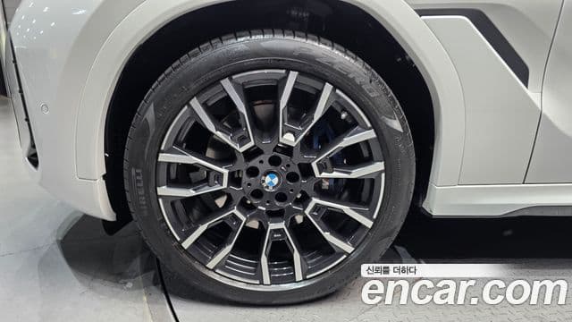 BMW X6 (G06) xDrive40i M Sport, 2025 все фото