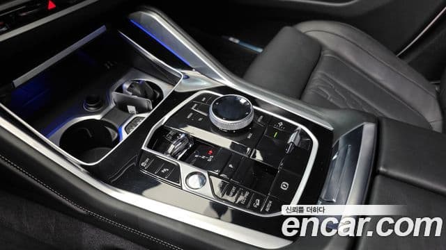 BMW X6 (G06) xDrive40i M Sport, 2025 9