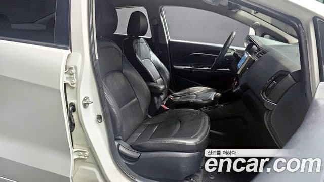 Kia All New Pride Prestige, 2012 10