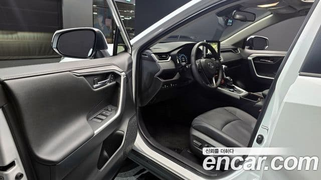 Toyota RAV4 5세대 2.5 4WD гибрид LTD, 2025 11