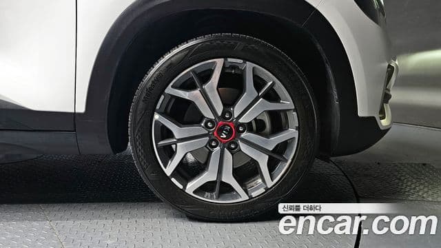 Kia Seltos Signature, 2022 все фото