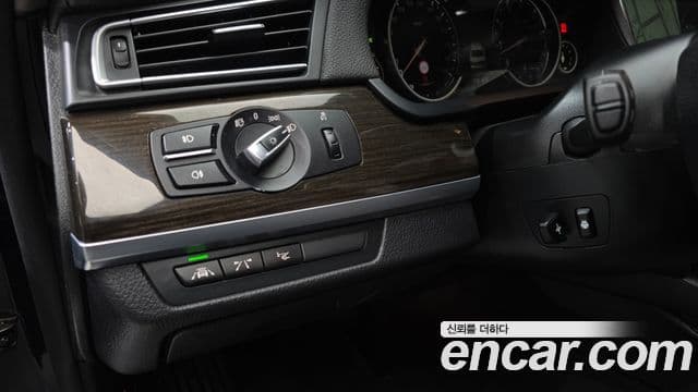 BMW 7시리즈 (F01) 750Li, 2014 17