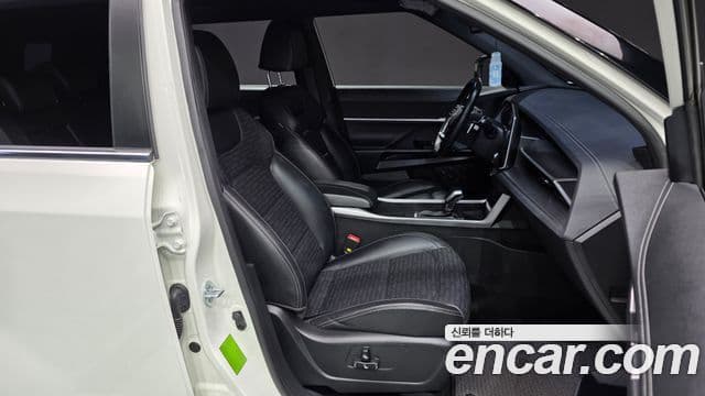 KG모빌리티(SsangYong) Torres T7, 2023 10