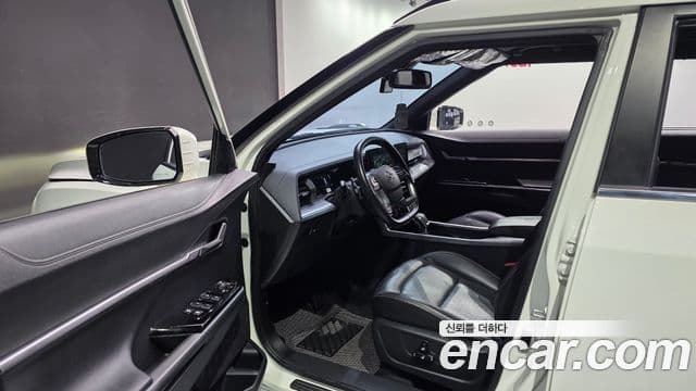 KG모빌리티(SsangYong) Torres T7, 2023 11