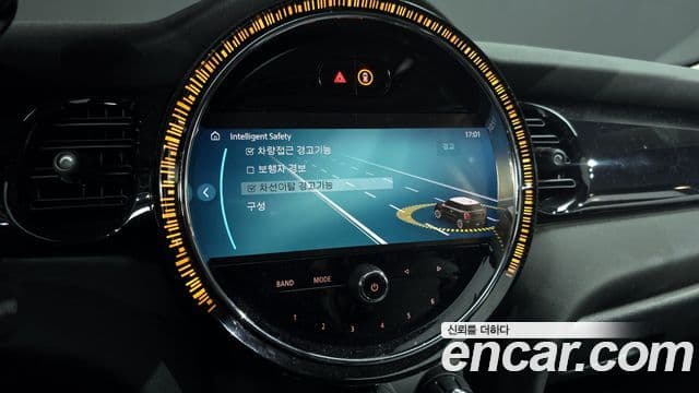 Mini Cooper 3세대, 2024 15