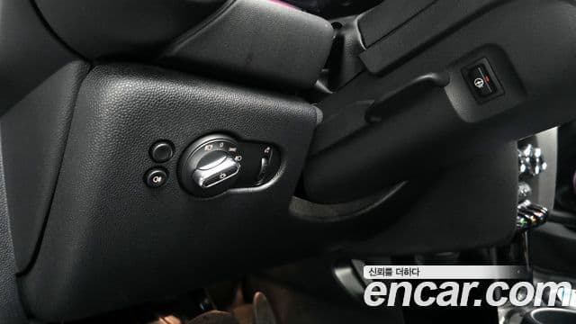 Mini Cooper 3세대, 2024 19