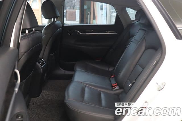 Hyundai Grandeur IG 3.0 LPi Modern (арендный автомобиль), 2019 11