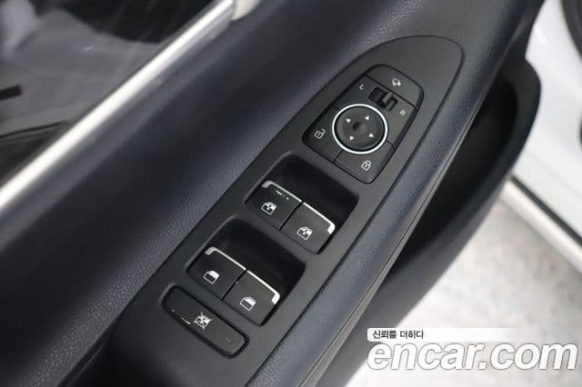 Hyundai Grandeur IG 3.0 LPi Modern (арендный автомобиль), 2019 15