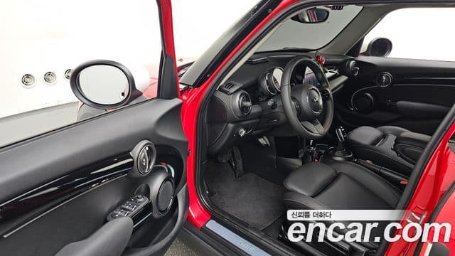 Mini Cooper 3세대, 2022 10