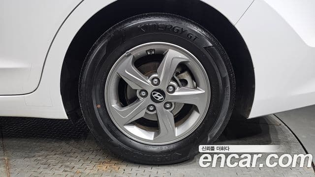 Hyundai Avante AD 1.6 GDI Smart, 2017 все фото