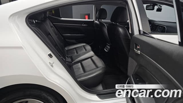 Hyundai Avante AD 1.6 GDI Smart, 2017 12