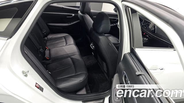 Hyundai Sonata (DN8) Premium Family, 2021 11