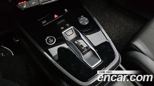 Audi Q4 e-Tron (F4) 40 Premium Sportback, 2022 9