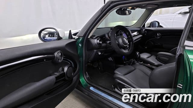 Mini Cooper 3세대, 2022 10