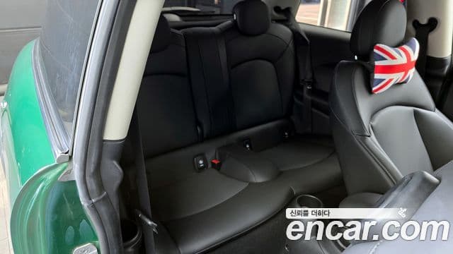 Mini Cooper 3세대, 2022 12