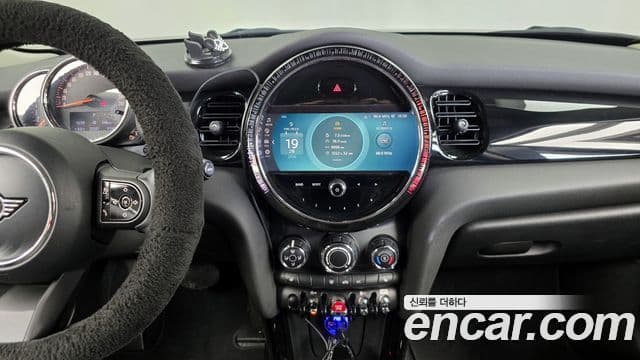 Mini Cooper 3세대, 2022 14