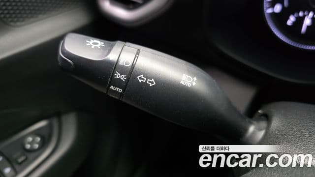 Hyundai Venue 1.6 Smart, 2020 16