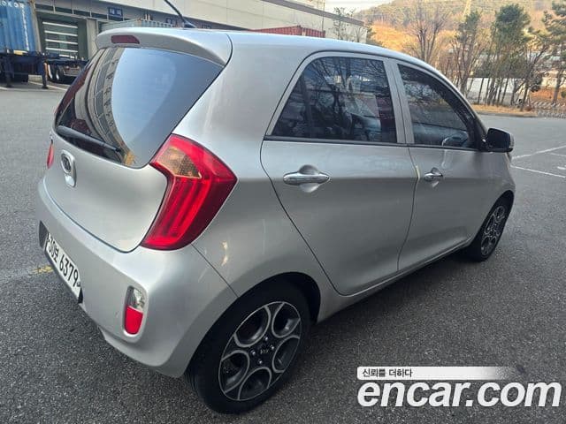 Kia All New Morning Luxury, 2012 4