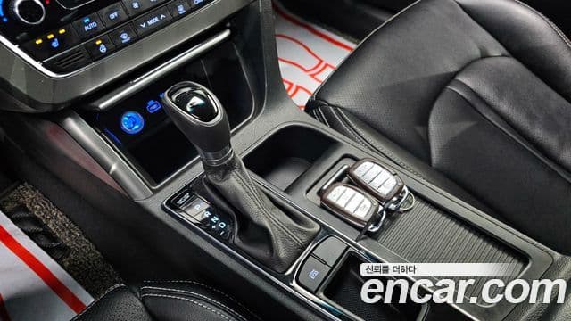 Hyundai LF Sonata Premium, 2017 9