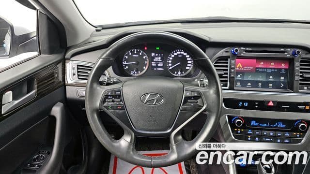 Hyundai LF Sonata Premium, 2017 16