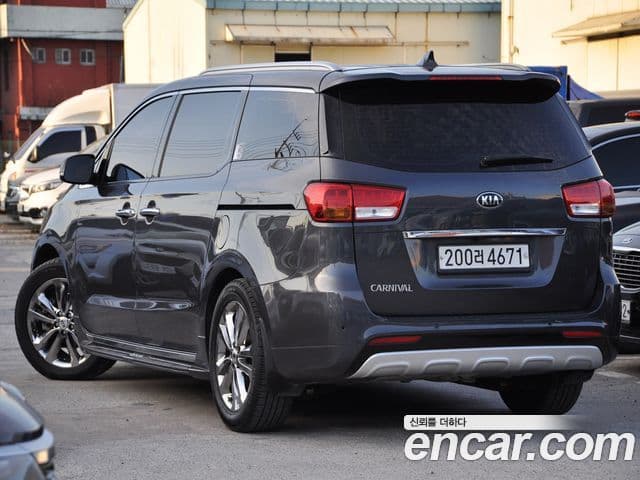 Kia All New Carnival Noblesse, 2016 6