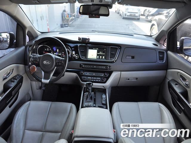 Kia All New Carnival Noblesse, 2016 7