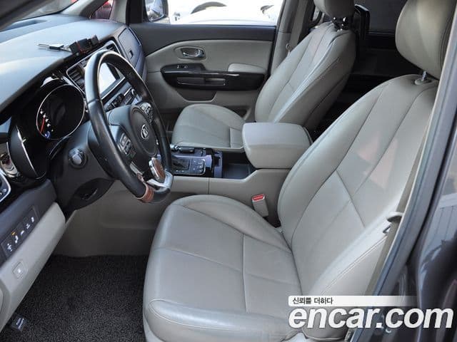 Kia All New Carnival Noblesse, 2016 9
