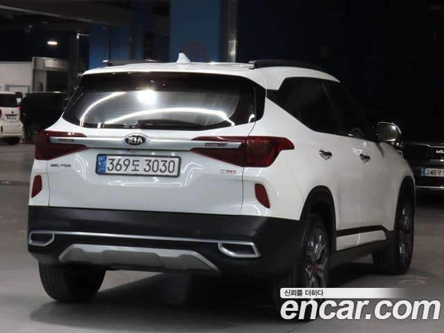 Kia Seltos Signature, 2021 4
