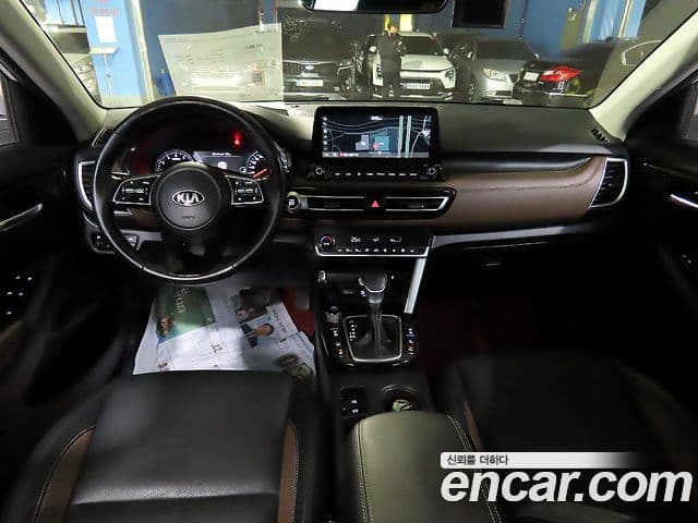 Kia Seltos Signature, 2021 все фото