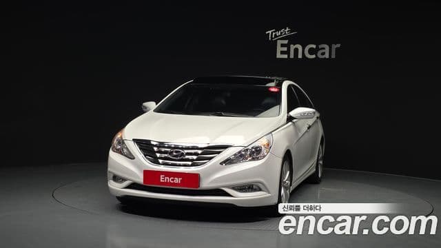 Hyundai YF Sonata топовая версия, 2010 3