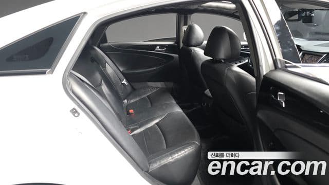 Hyundai YF Sonata топовая версия, 2010 12