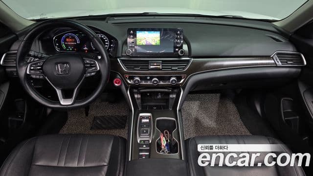 Honda Accord 10세대 2.0 гибрид Туринг (Touring), 2019 7