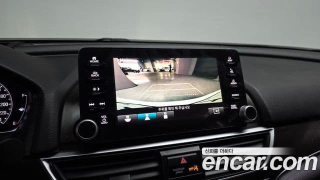 Honda Accord 10세대 2.0 гибрид Туринг (Touring), 2019 15